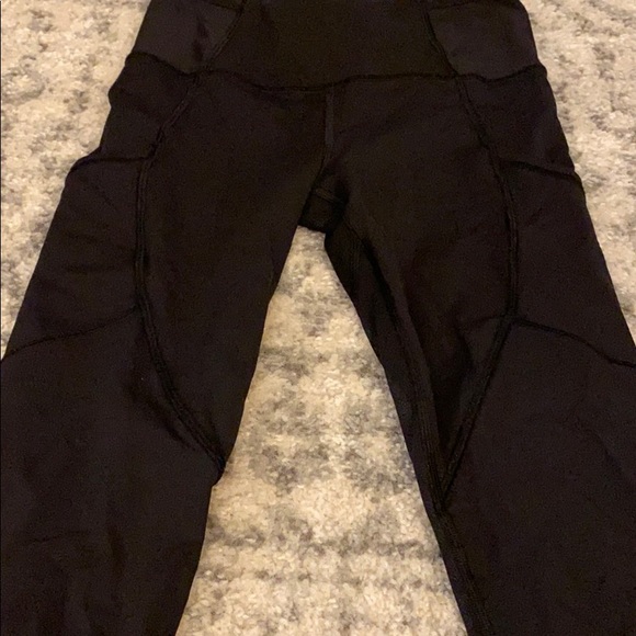 Lululemon black capris - Picture 2 of 5